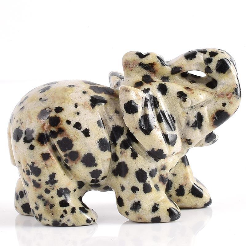 Statuette de pachyderme en pierre jaspe à motifs dalmatien (quartz microcristallins)