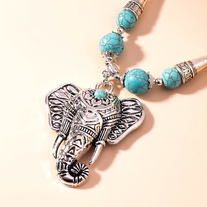 Collier tete elephant artiste