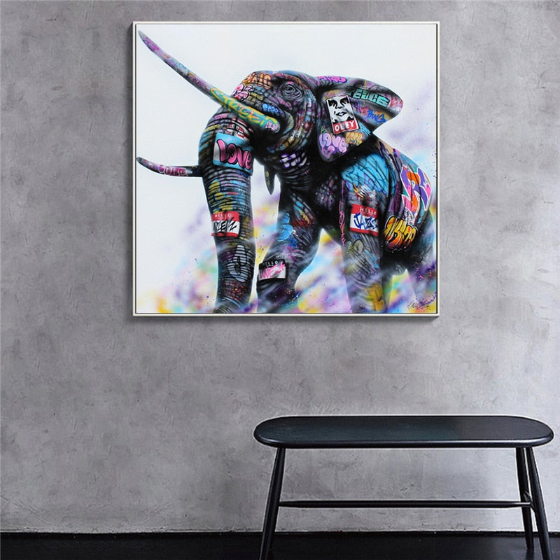 Peinture elephant graffitis sur un mur simple