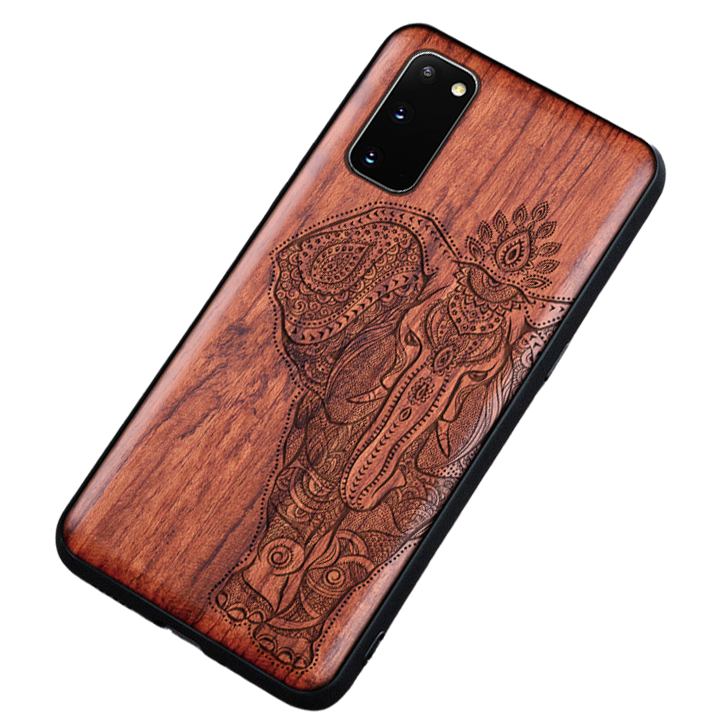 Protégez votre téléphone Samsung avec cette coque de protection en bois, aux symboles éléphants mandala