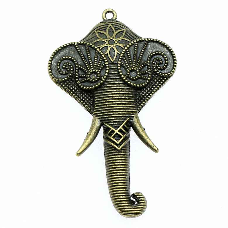 Vue principale du pendentif tête d'éléphant en bronze vieilli