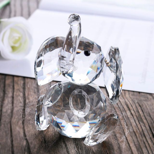 Statuette elephant en cristal pur