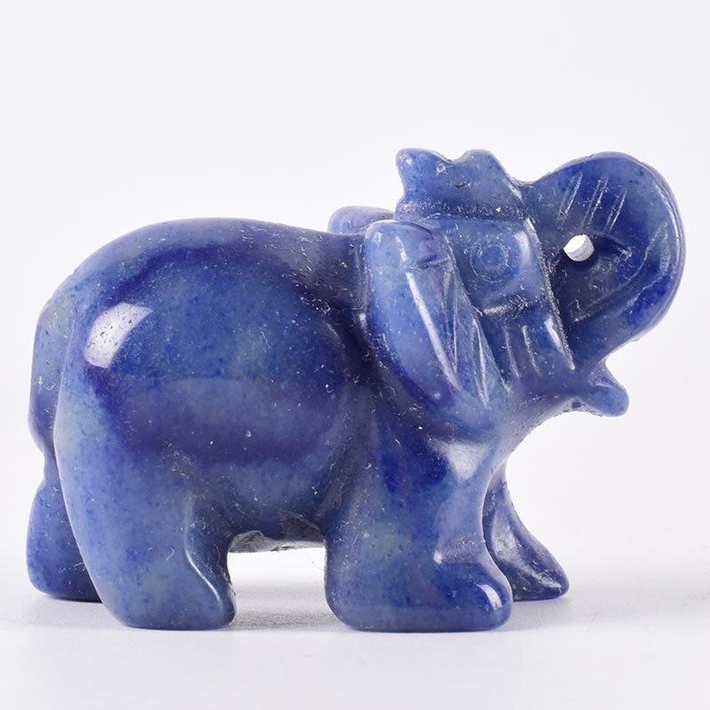 Statuette éléphant sculptée avec soin en pierre aventurine bleue (groupe des Quartzites)