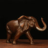 Statue elephant, teinte de type bois