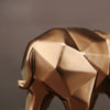 Gros plan sur texture de la statue elephant polygones, couleur dorée